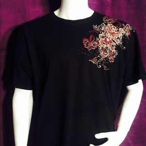 Las Vegas lion symbol tee shirt